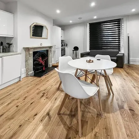 Bright And Spacious 1-Bdr Flat W/ Free Parking Reading Buitenkant foto