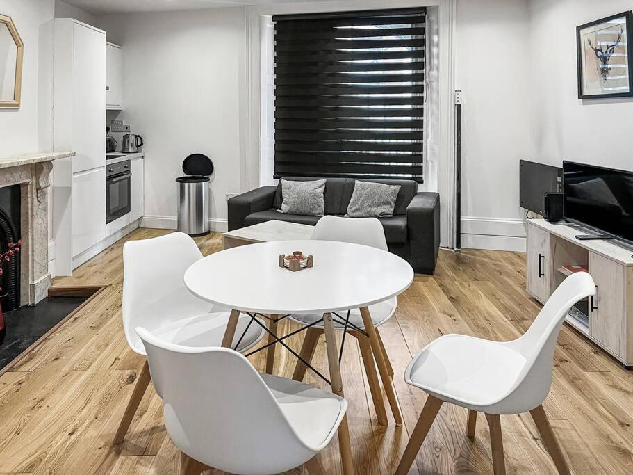 Apartment Bright And Spacious 1-bdr Flat W/ Free Parking Reading